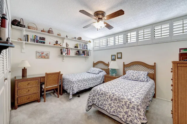 Unit 14-304 photo 20