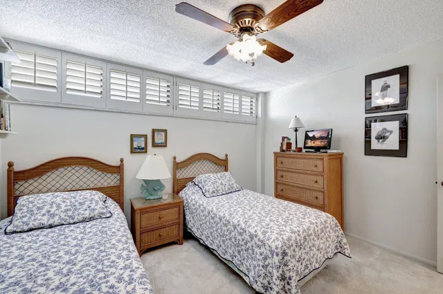 Unit 14-304 photo 21