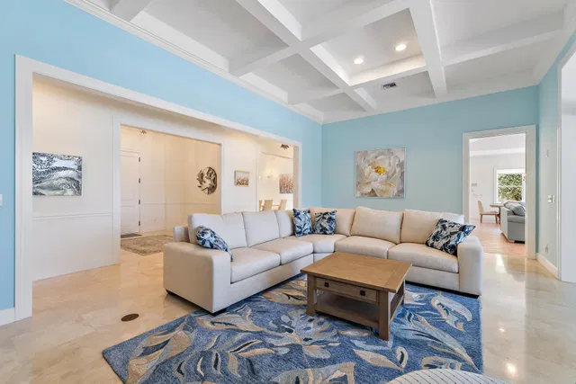 Residence photo 4