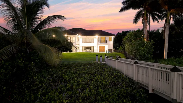  Residence photo 9