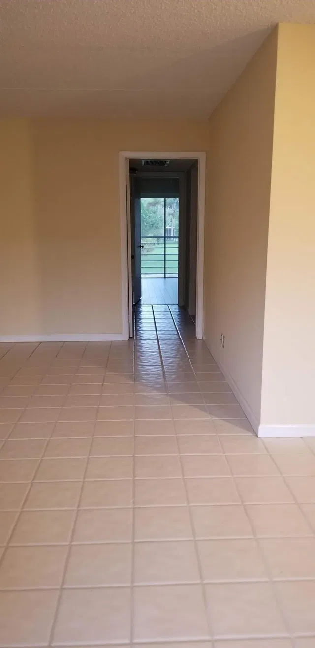 Unit 203 photo 6