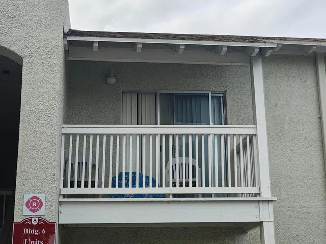 Unit Apt A44 photo 7