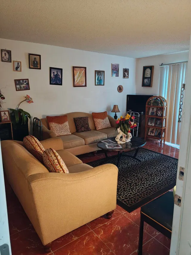 Unit Apt A44 photo 9