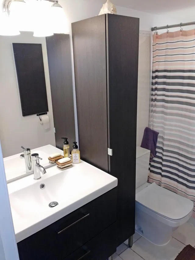 Unit 104 photo 7