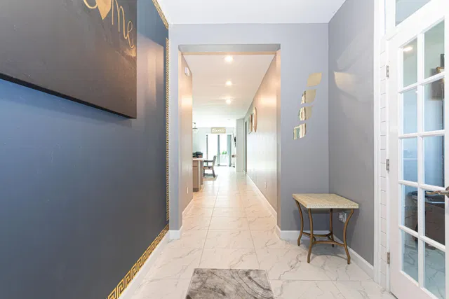 Residence photo 5