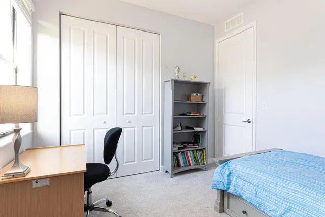 Residence photo 17