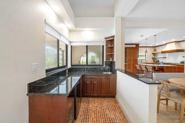  Residence photo 23