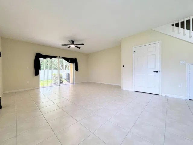 Residence photo 10