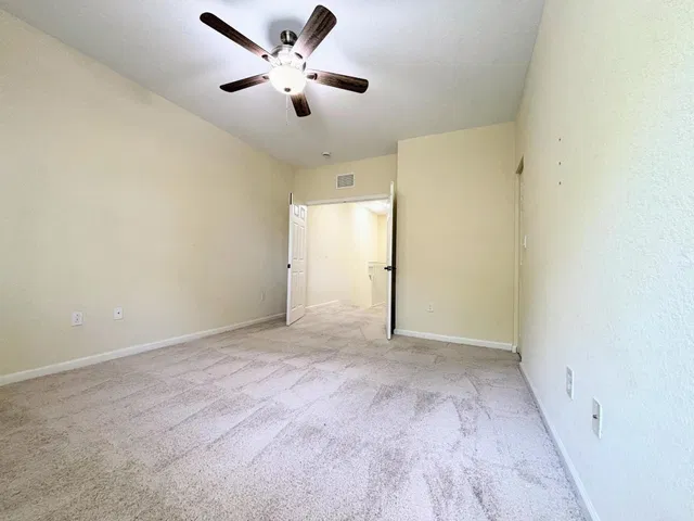 Residence photo 14
