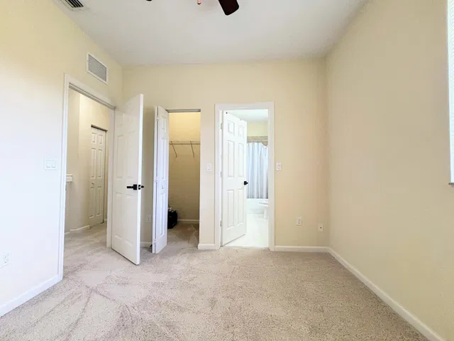 Residence photo 19