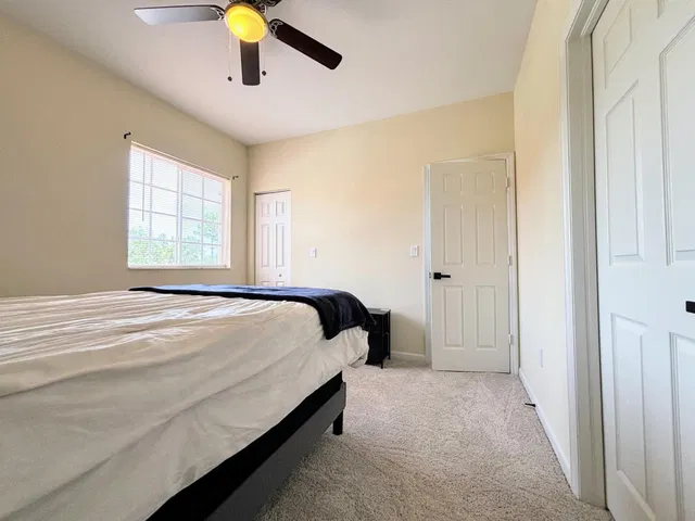 Residence photo 22