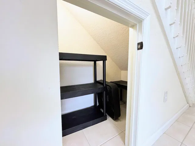 Residence photo 33