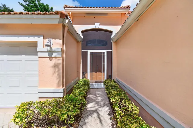 Residence photo 5
