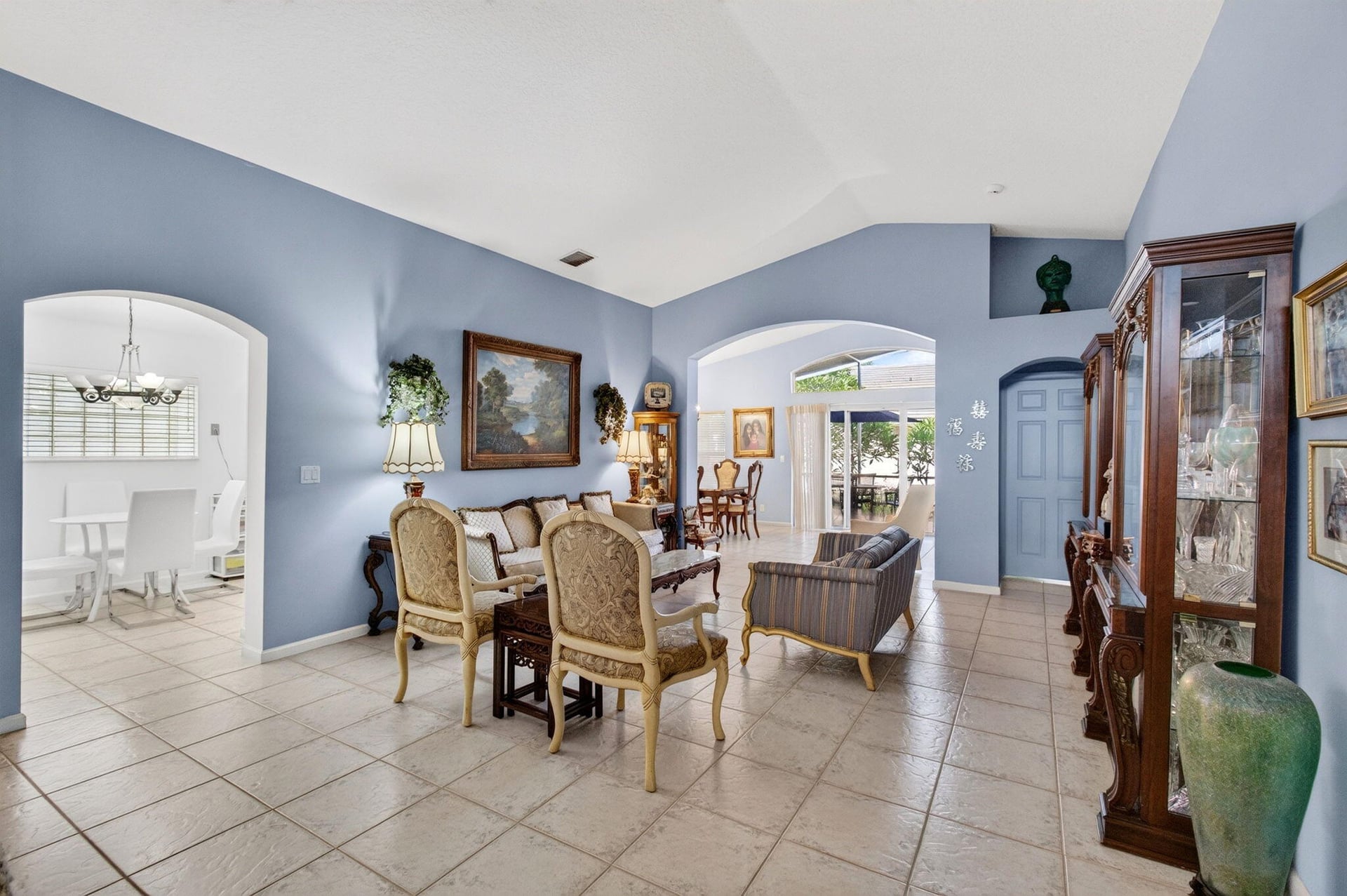 Residence photo 11