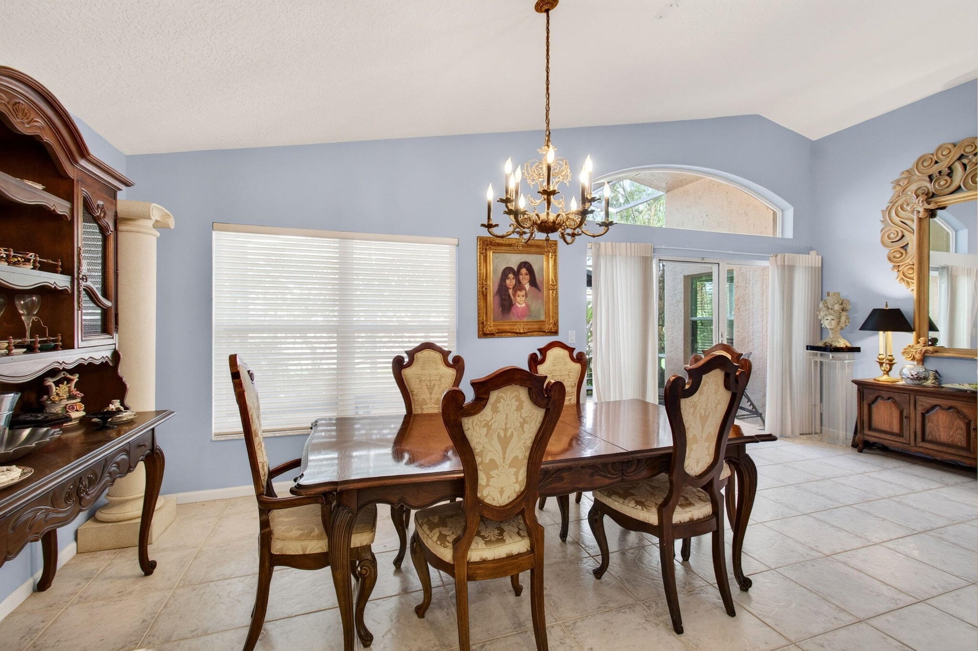 Residence photo 24