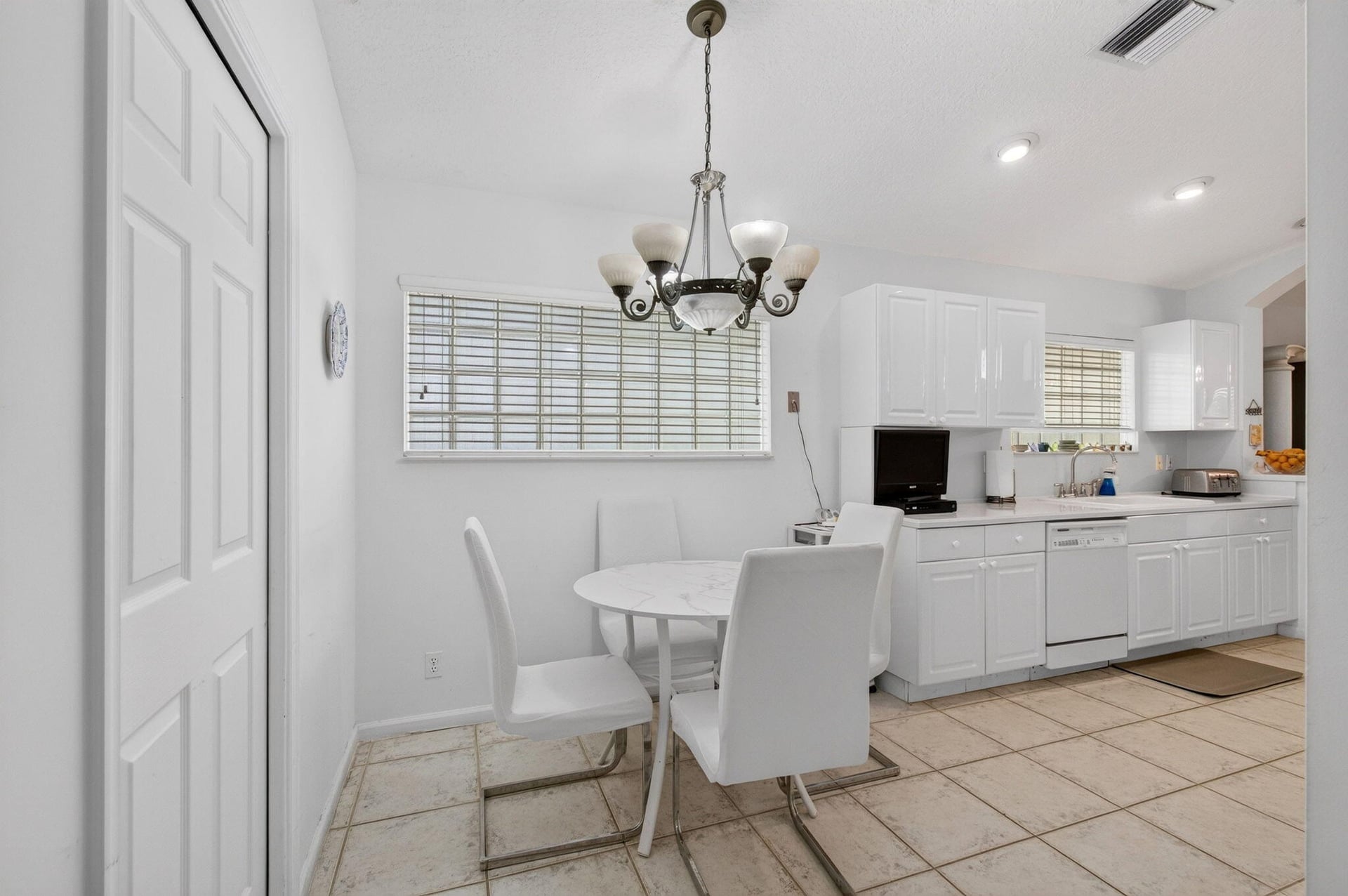 Residence photo 28