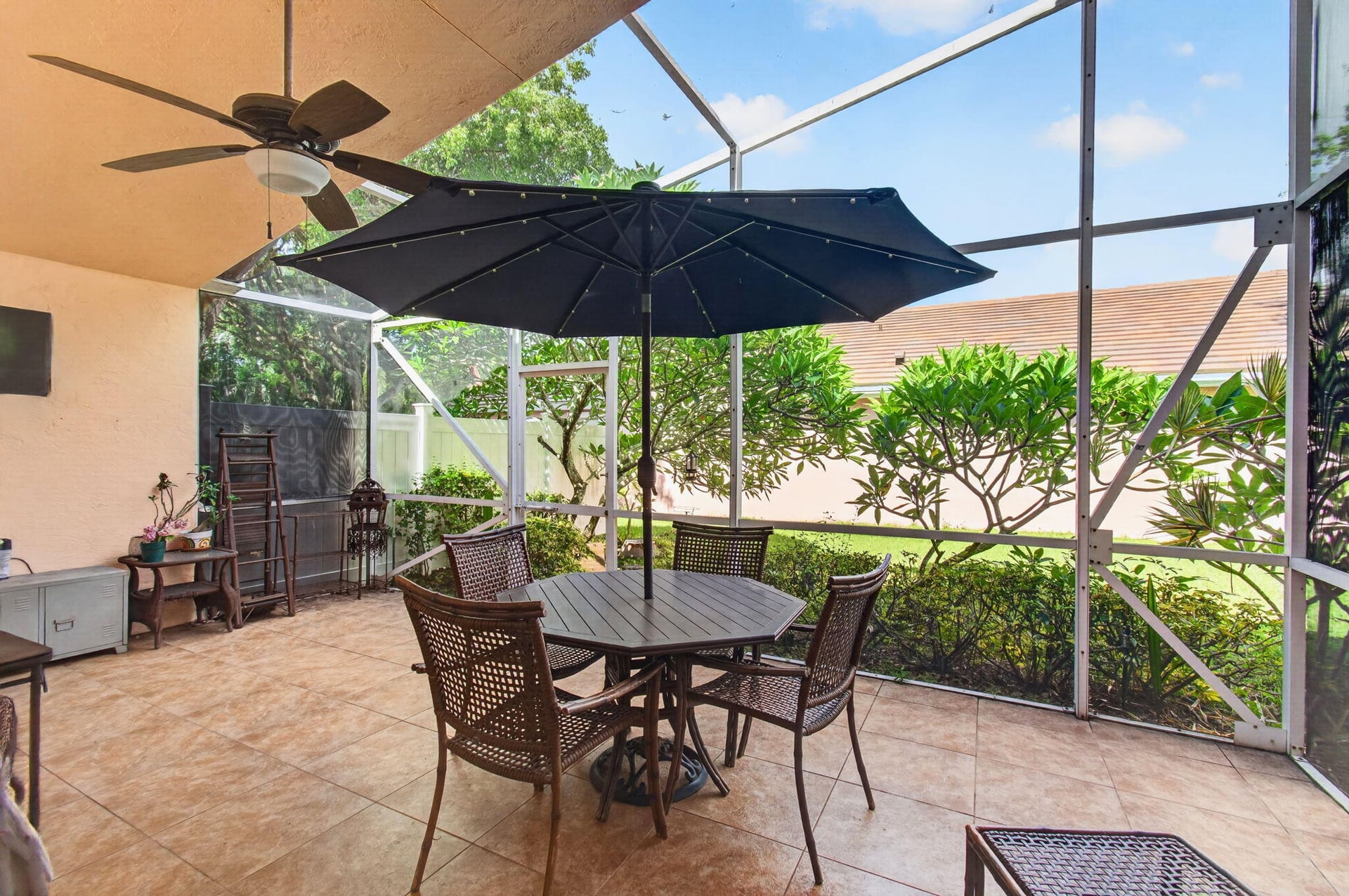 Residence photo 54