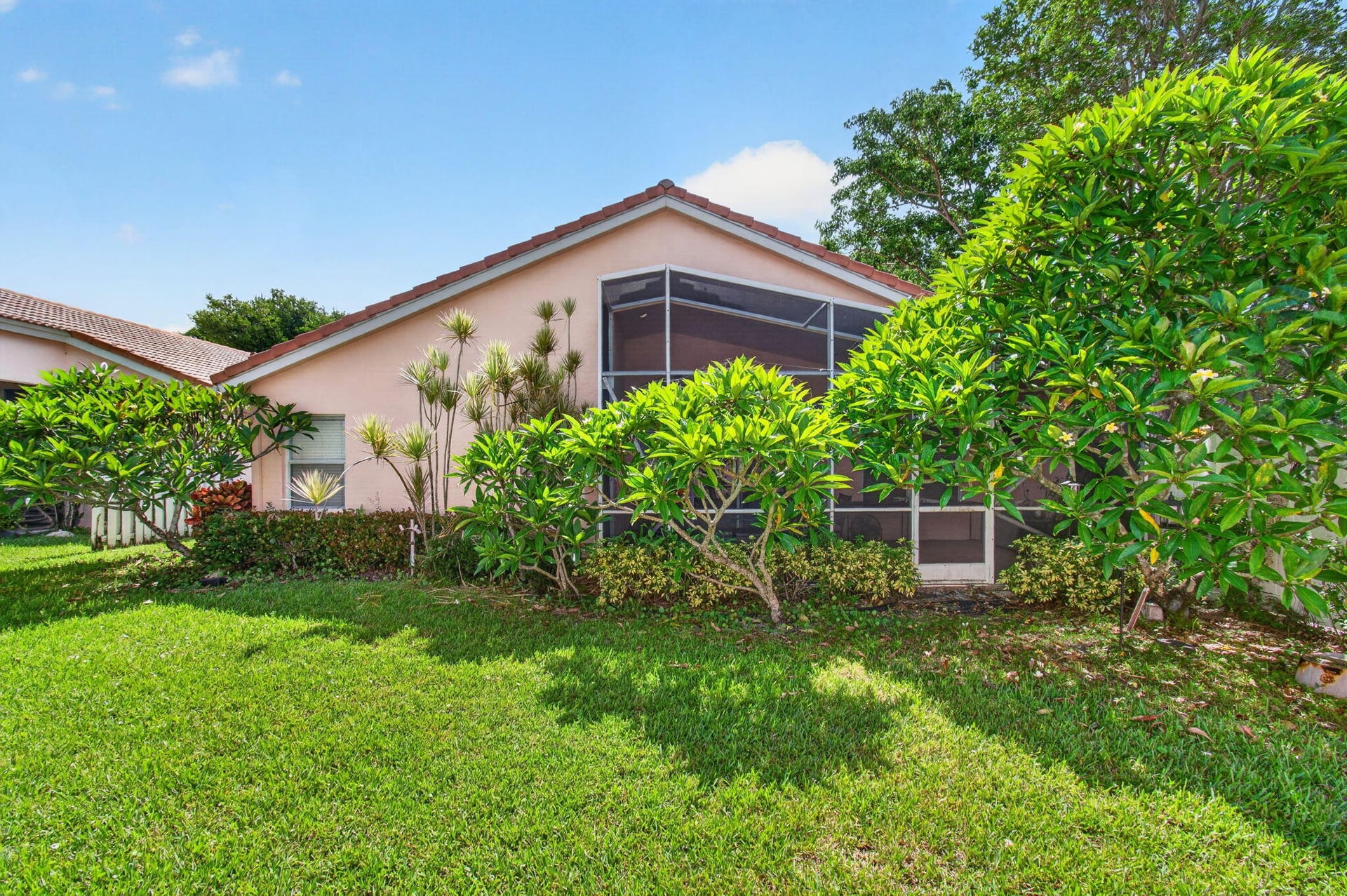 Residence photo 60
