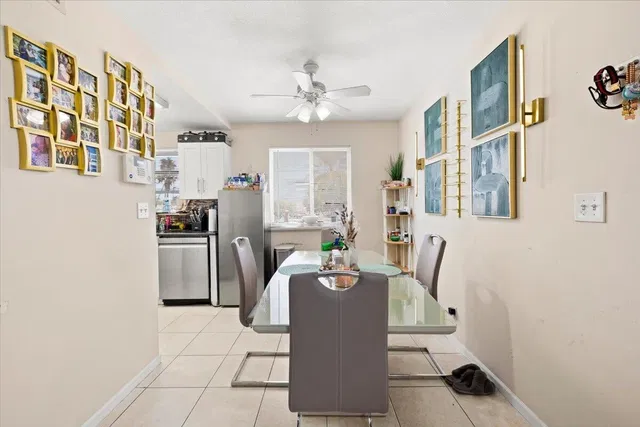 Residence photo 2