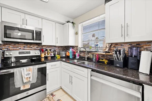 Residence photo 5