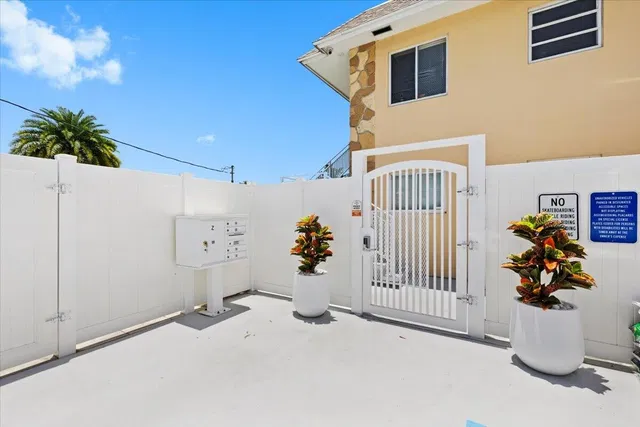 Residence photo 18