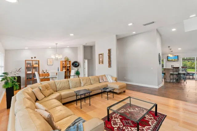 Residence photo 10