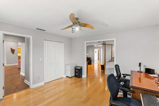 Residence photo 30