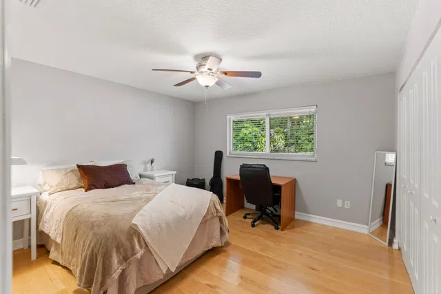 Residence photo 35