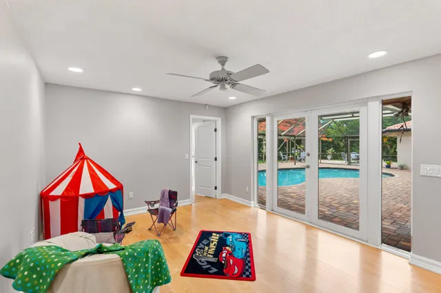 Residence photo 41
