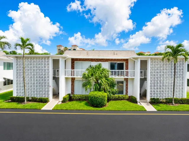 South Palm Beach Unit D4 photo 16