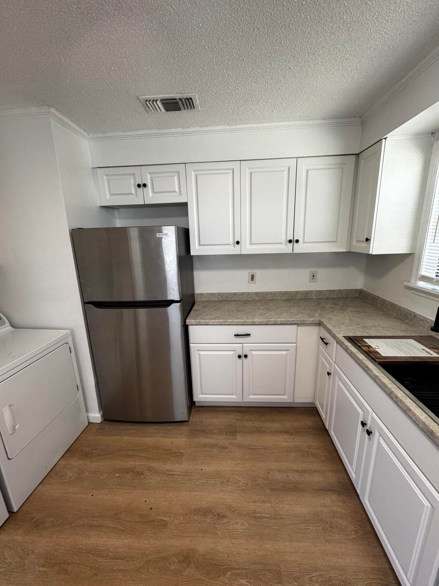  Residence photo 5