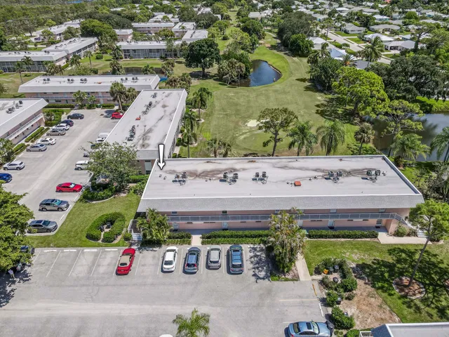 Unit 26 photo 14