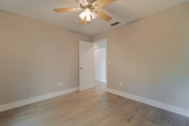  Unit 21 photo 13
