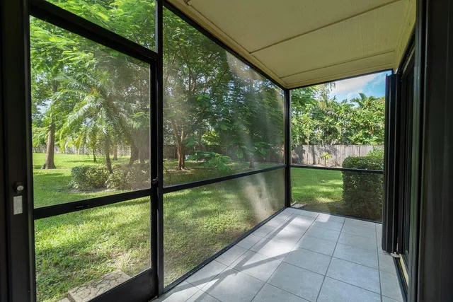  Unit 21 photo 25