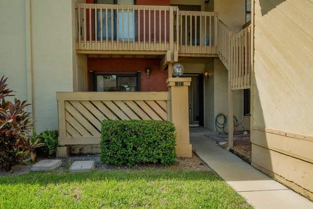  Unit 21 photo 28