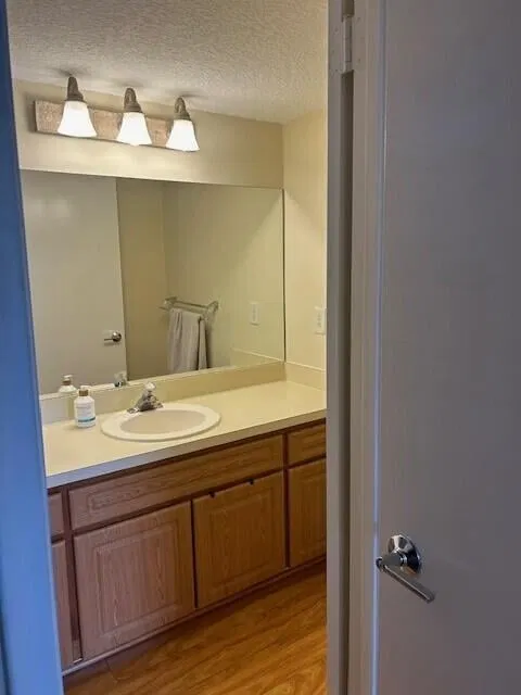 Unit 206 photo 8