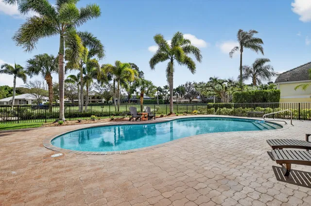 Boca Grove Residence photo 9