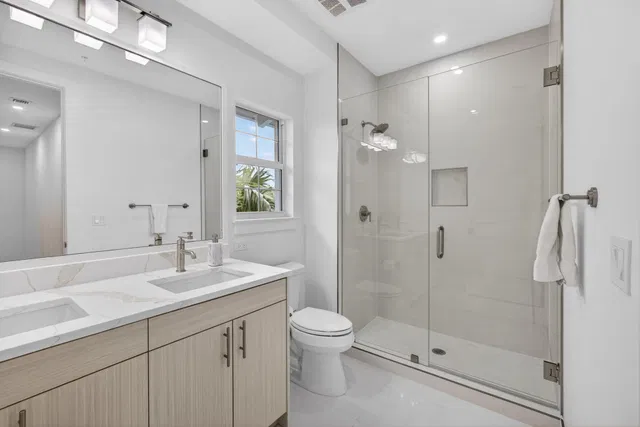  Unit 7 photo 16