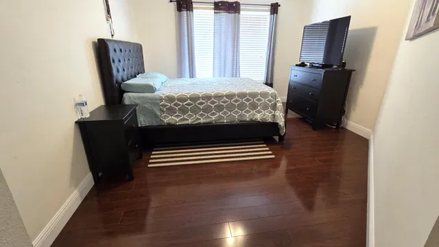 Residence photo 15