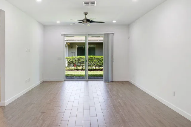 Residence photo 7