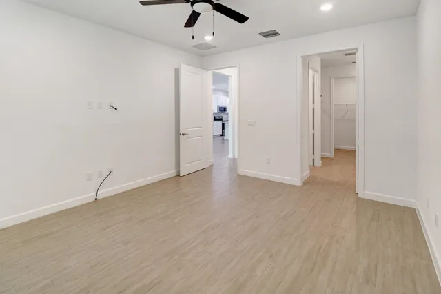 Residence photo 15