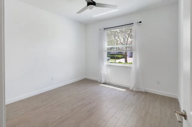 Residence photo 20