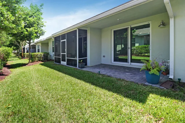 Residence photo 25