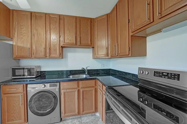  Unit 203 photo 12