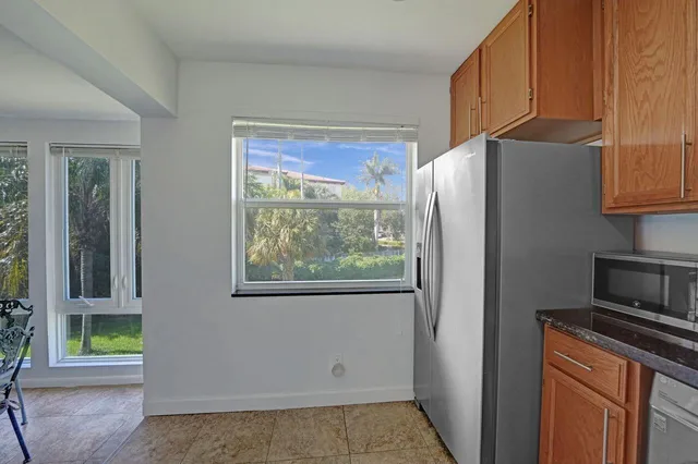  Unit 203 photo 14