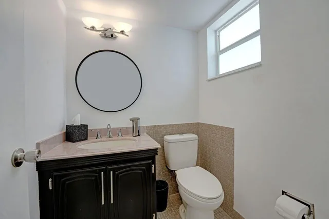  Unit 203 photo 22