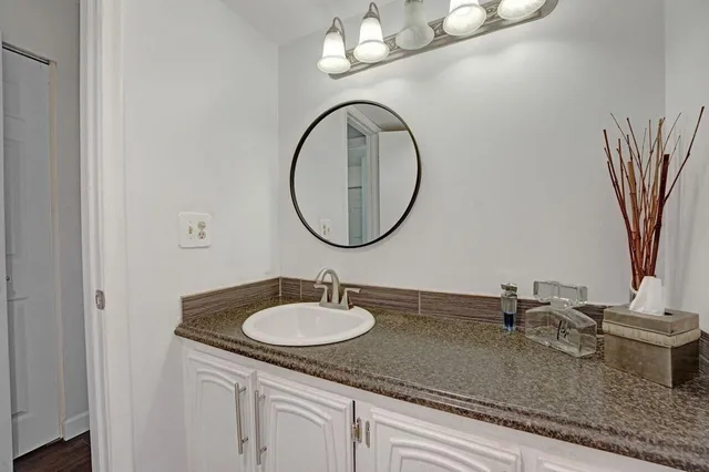  Unit 203 photo 24