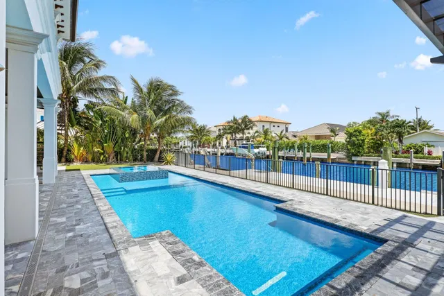 Palm Beach Isles Residence photo 13