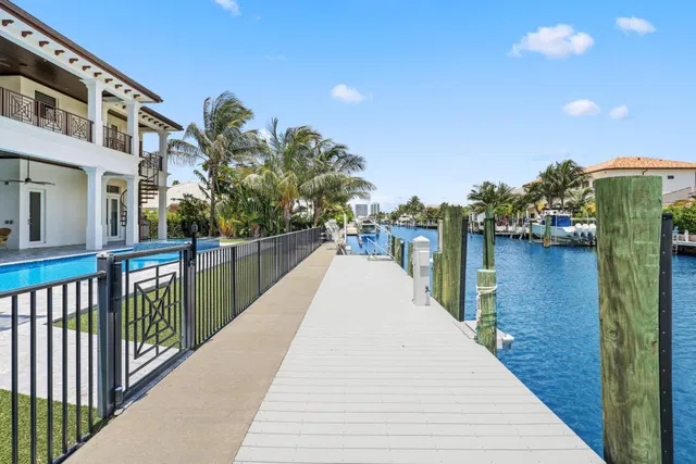 Palm Beach Isles Residence photo 18