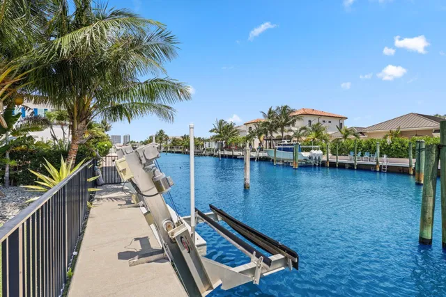 Palm Beach Isles Residence photo 20